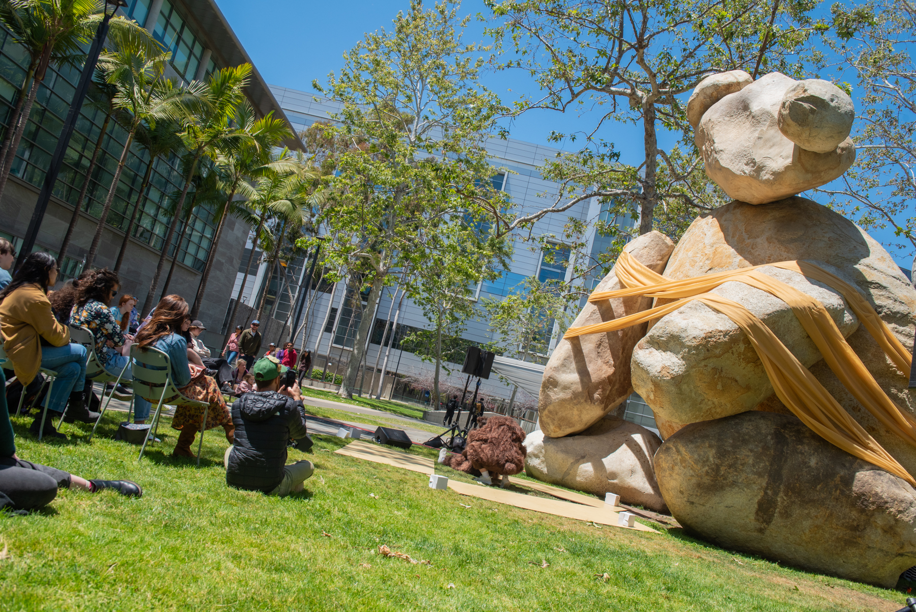 Bear sculpture